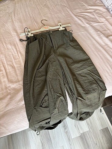 Haki Yeşil Paraşüt Pantolon