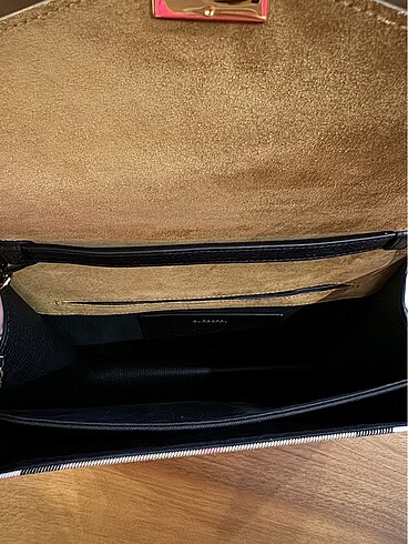  Beden siyah Renk Orjinal Burberry Çanta