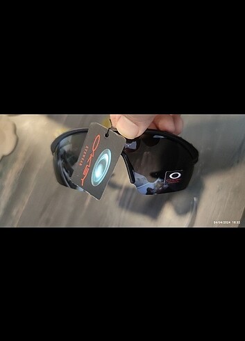 Oakley taktik gözlük, yedek çantasıyla birlikte çok kaliteli