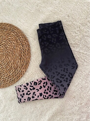 Kız çocok leopard baskılı tayt ve uzun kollu tişört bluz