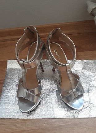 Bershka Gümüş Platform Topuklu Ayakkabi