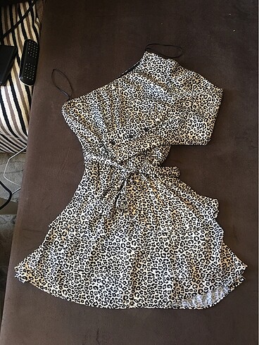 ORİJİNAL QUZU M BEDEN TEK OMUZ ELBİSE - Görsel 2