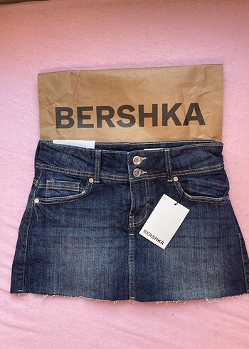 bershka xs