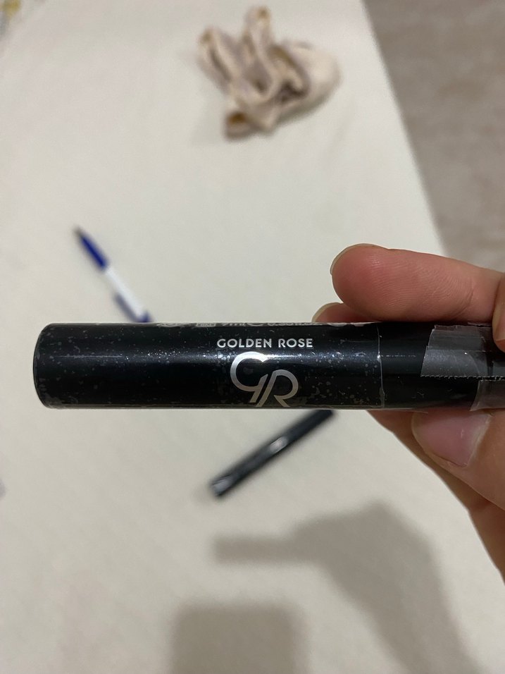 Yüksek Tanımlı Siyah Maskara - Görsel 3