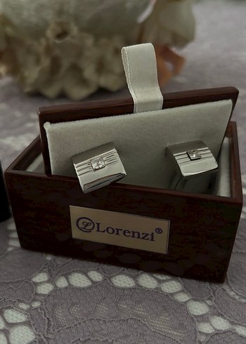 Parlak Beyaz Kare Kadın Kol Düğmesi - Görsel 5