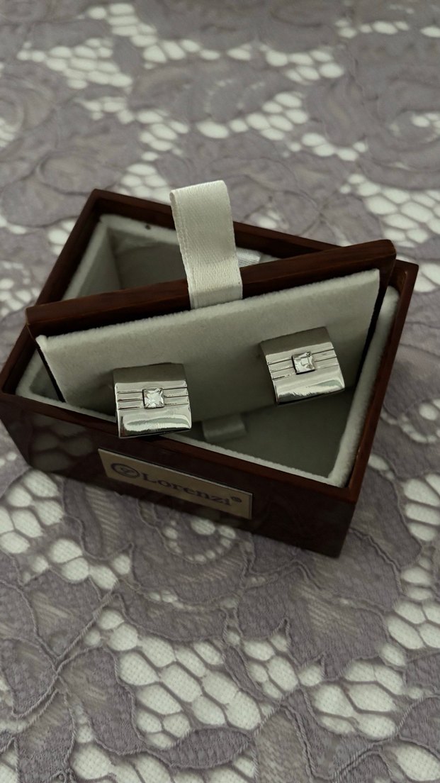 Parlak Beyaz Kare Kadın  Kol Düğmesi - Görsel 2