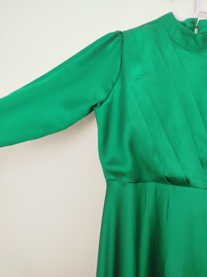Uzun Kol Drapeli Yeşil saten abiye - Görsel 5