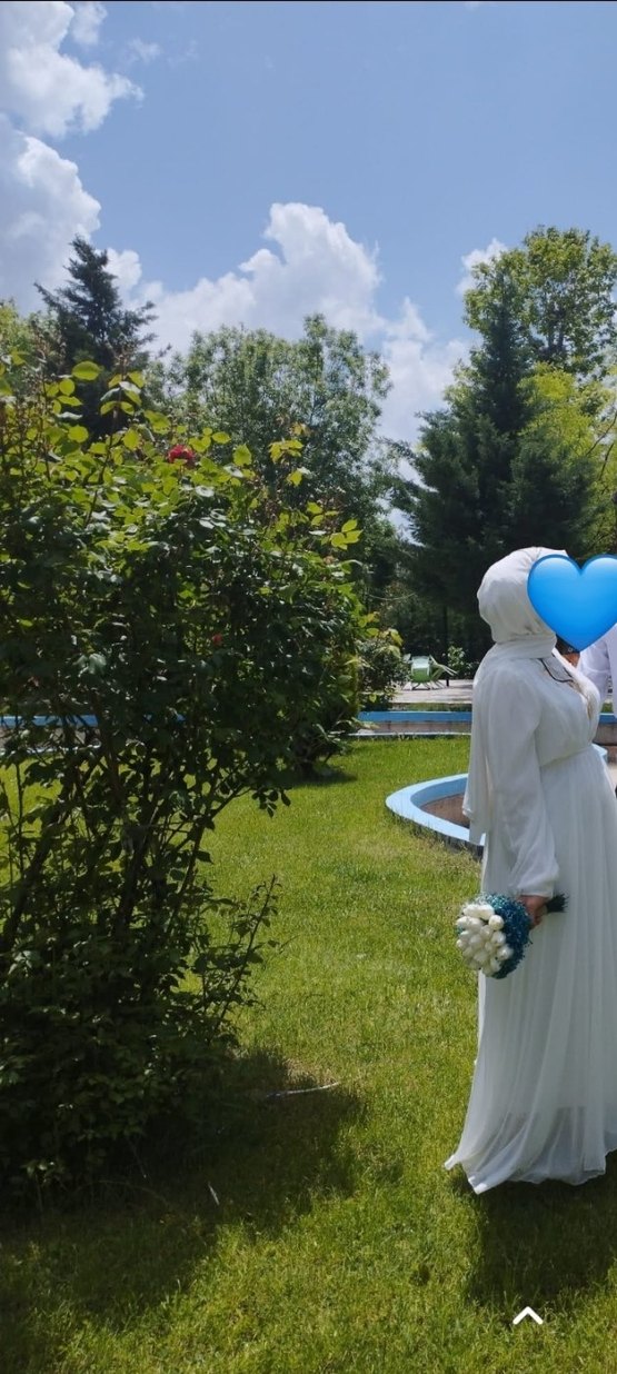 beyaz şifon nikah elbisesi - Görsel 3