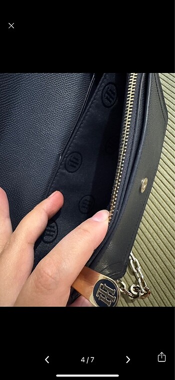  Beden lacivert Renk Tommy Hilfiger Zincir Askılı Çanta