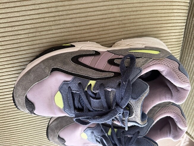 37,5 Beden mor Renk Adidas Yung
