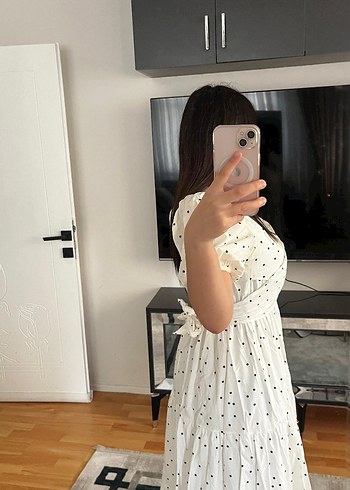 Beyaz Puantiyeli V Yaka Midi Elbise