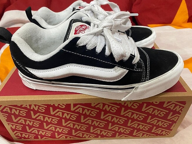 Vans knu skool