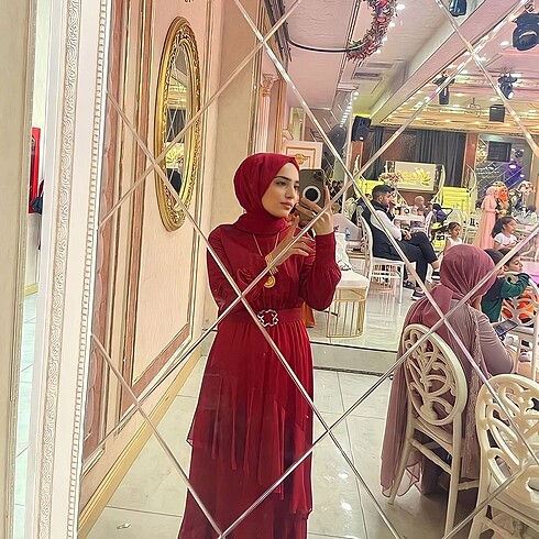 Diğer Bordo fırfırlı abiye ve 2 metre janjan şal