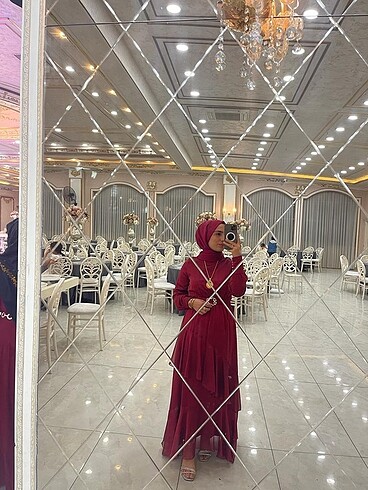 Bordo fırfırlı abiye ve 2 metre janjan şal