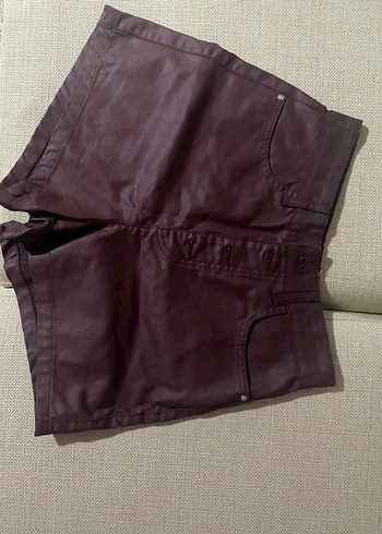 Bordo Deri Mini Şort - Görsel 3