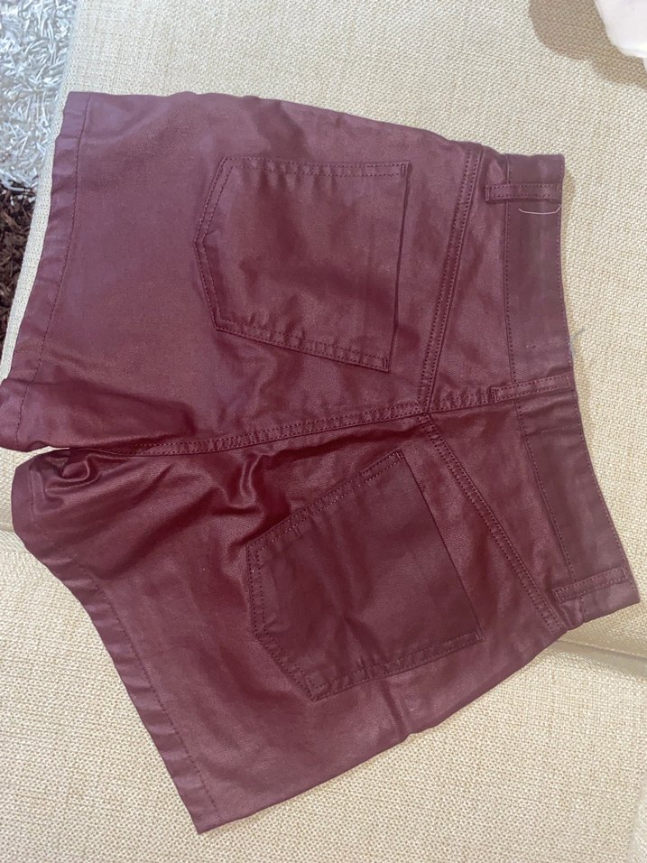 Bordo Deri Mini Şort - Görsel 2