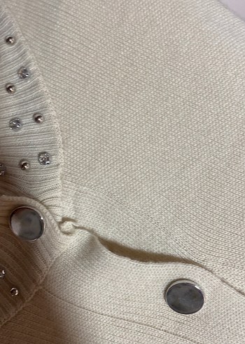 Taş işlemeli Bej Kısa Kollu Mini triko  Hırka - Görsel 7