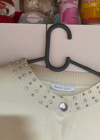 Taş işlemeli Bej Kısa Kollu Mini triko  Hırka - Görsel 5