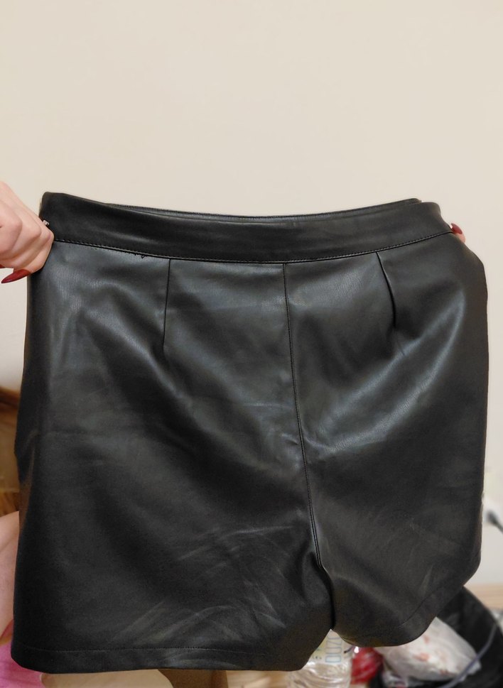 LCW Vision Siyah Deri Görünümlü Mini Şort - Görsel 4