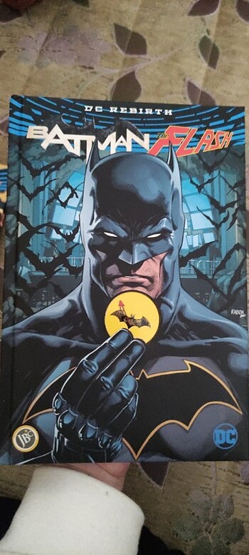 Beden DC REBIRTH BATMAN/FLASH ROZET HARDCOVER KAPAK SET