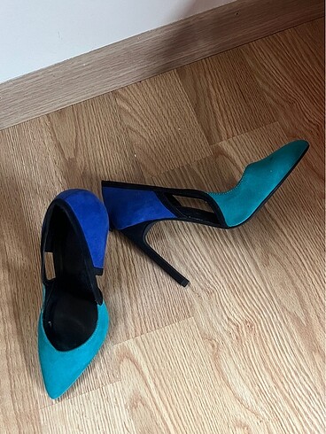 35 Beden mavi Renk Bershka Stiletto
