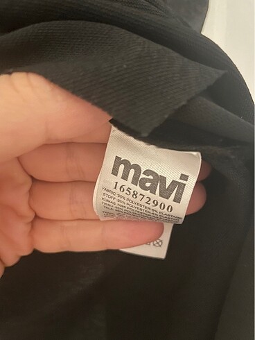 m Beden Mavi jeans, v-yaka basic tshirt
