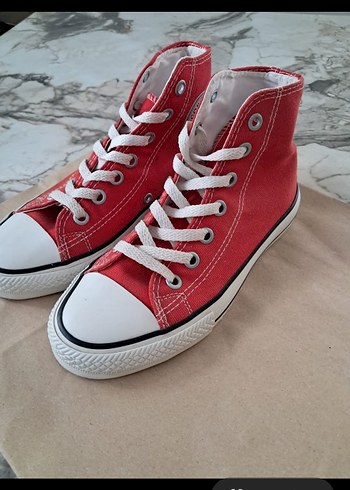 Converse Kırmızı Yüksek Top Kadın Spor Ayakkabı