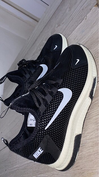 37,5 Beden Nike 37,5 az kullanılmış kadın spor ayakkabısı