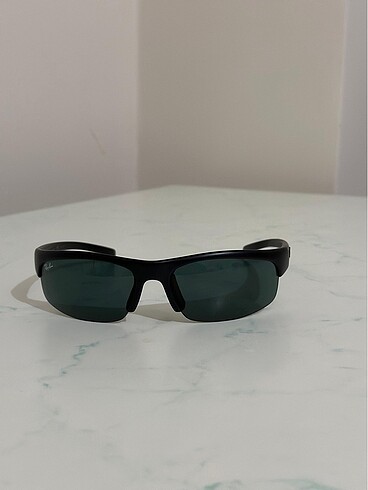 Ray-Ban