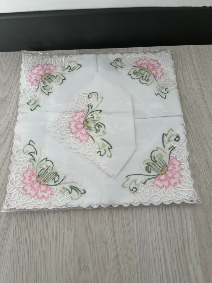 Beyaz Nakışlı Kare amerikan servisi - Görsel 2