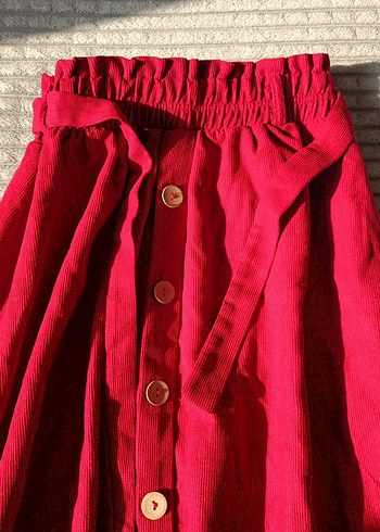 Düğmeli Kırmızı Uzun Keten Etek - Görsel 4