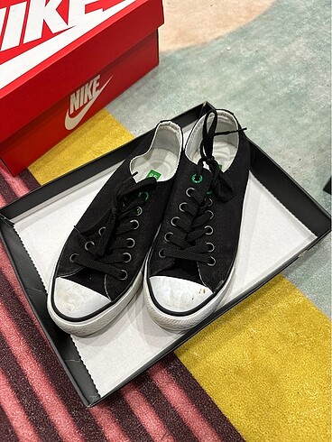 siyah converse