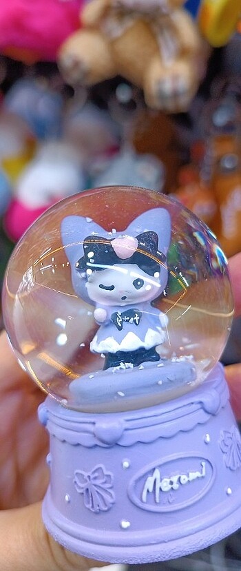 Kuromi kar küresi