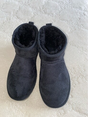 40 Beden Ugg bot siyah 40 numara