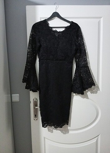 Kısa Dantel Elbise - Görsel 6