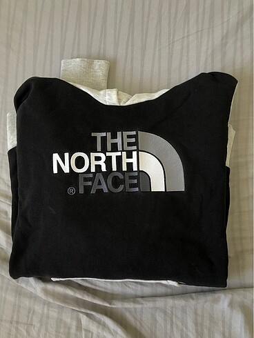 the north face sweatshirt
