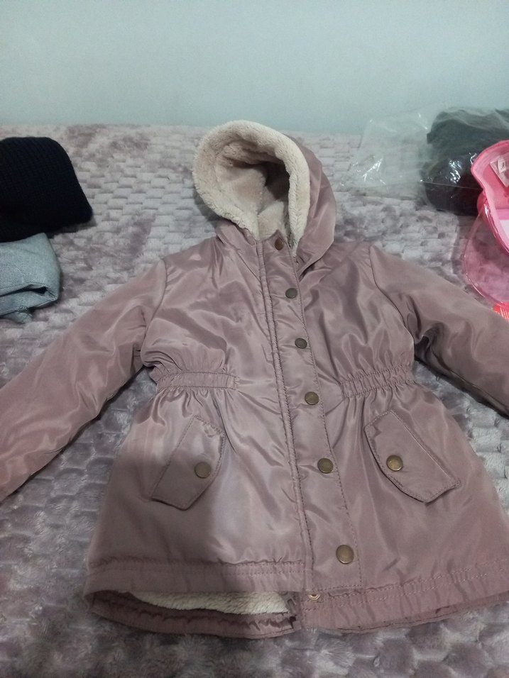 LCW Kız Çocuk Pembe Kapüşonlu Şişme Mont - Görsel 4