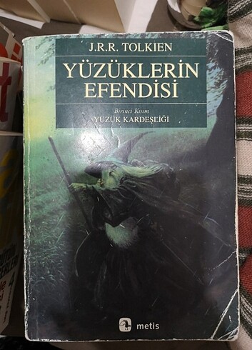 Yüzüklerin efendisi kitap serisi