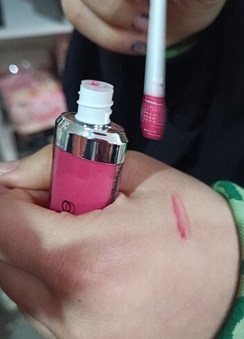  Beden Kiko renkli gloss no:17