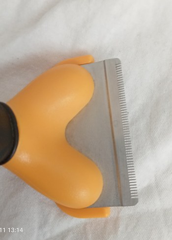 Sarı Kedi Tüy Temizleme Tarağı - Görsel 3