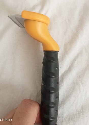 Sarı Kedi Tüy Temizleme Tarağı - Görsel 5