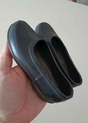 Siyah Çocuk Kara Lastik - Görsel 7