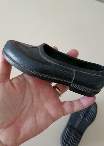 Siyah Çocuk Kara Lastik - Görsel 3