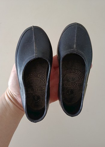 Siyah Çocuk Kara Lastik - Görsel 6