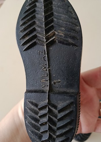 Siyah Çocuk Kara Lastik - Görsel 4