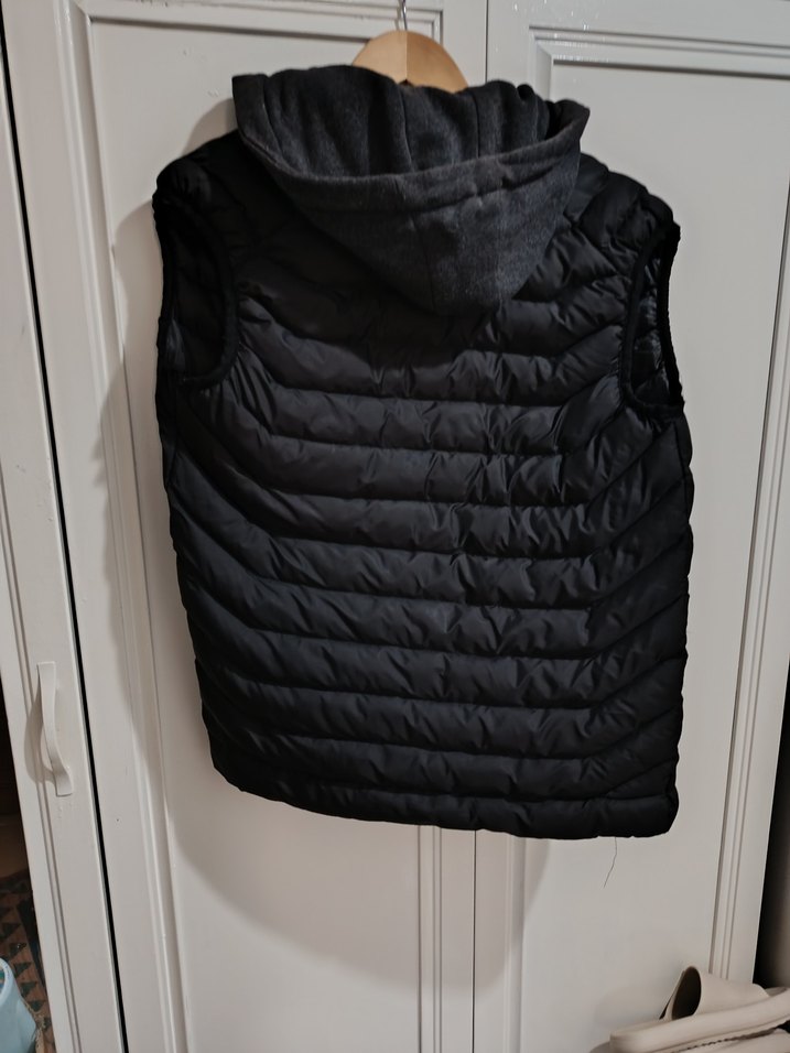 Erkek Gri Kapüşonlu Şişme Yelek - Görsel 4