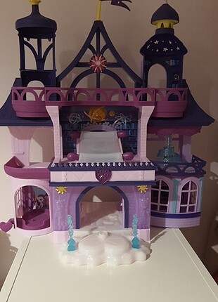Pony Twilight Sparkle'ın Okul Şato Seti