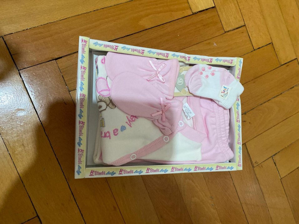 Pembe Örgü Detaylı Kız Bebek Takımı - Görsel 2