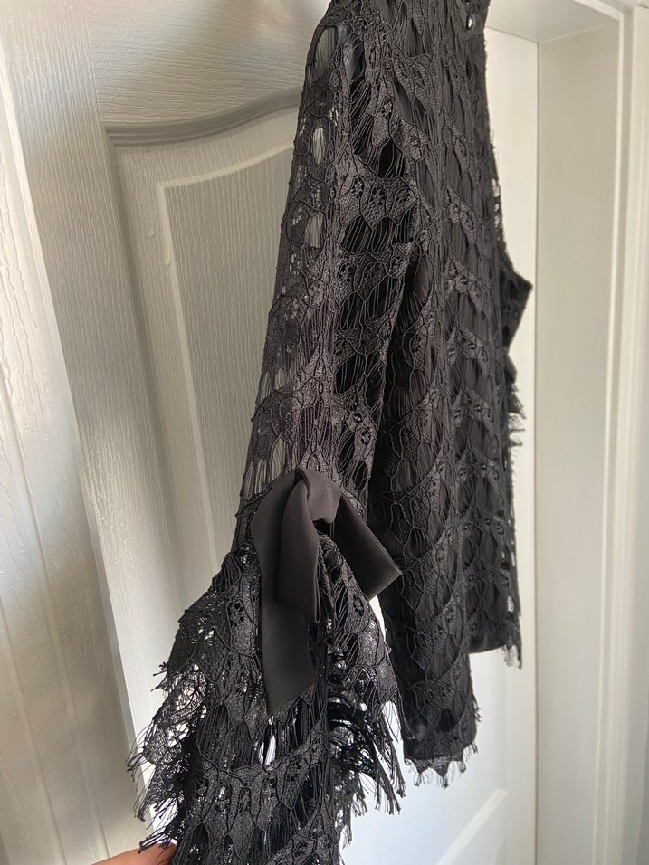 Dantel Detaylı Siyah Uzun Kollu Bluz - Görsel 3