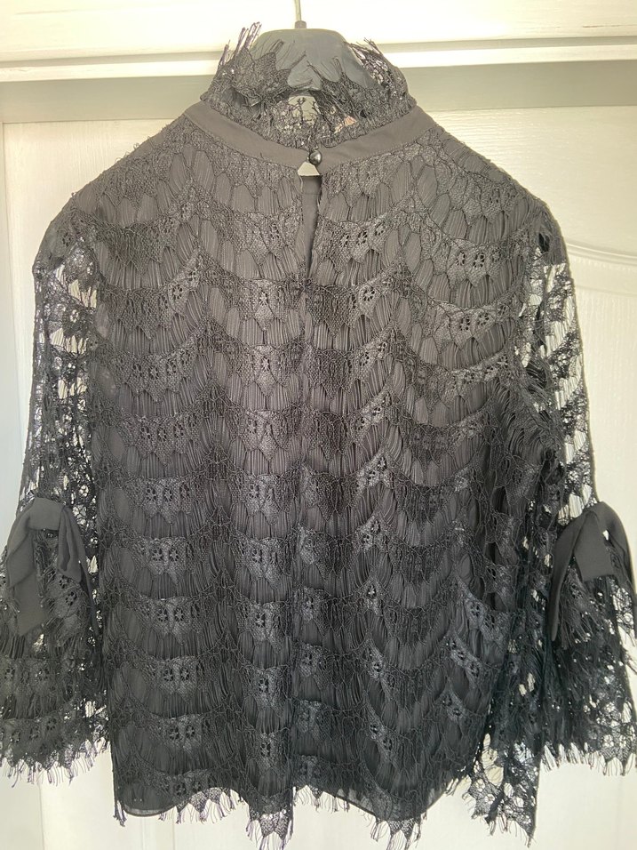 Dantel Detaylı Siyah Uzun Kollu Bluz - Görsel 2